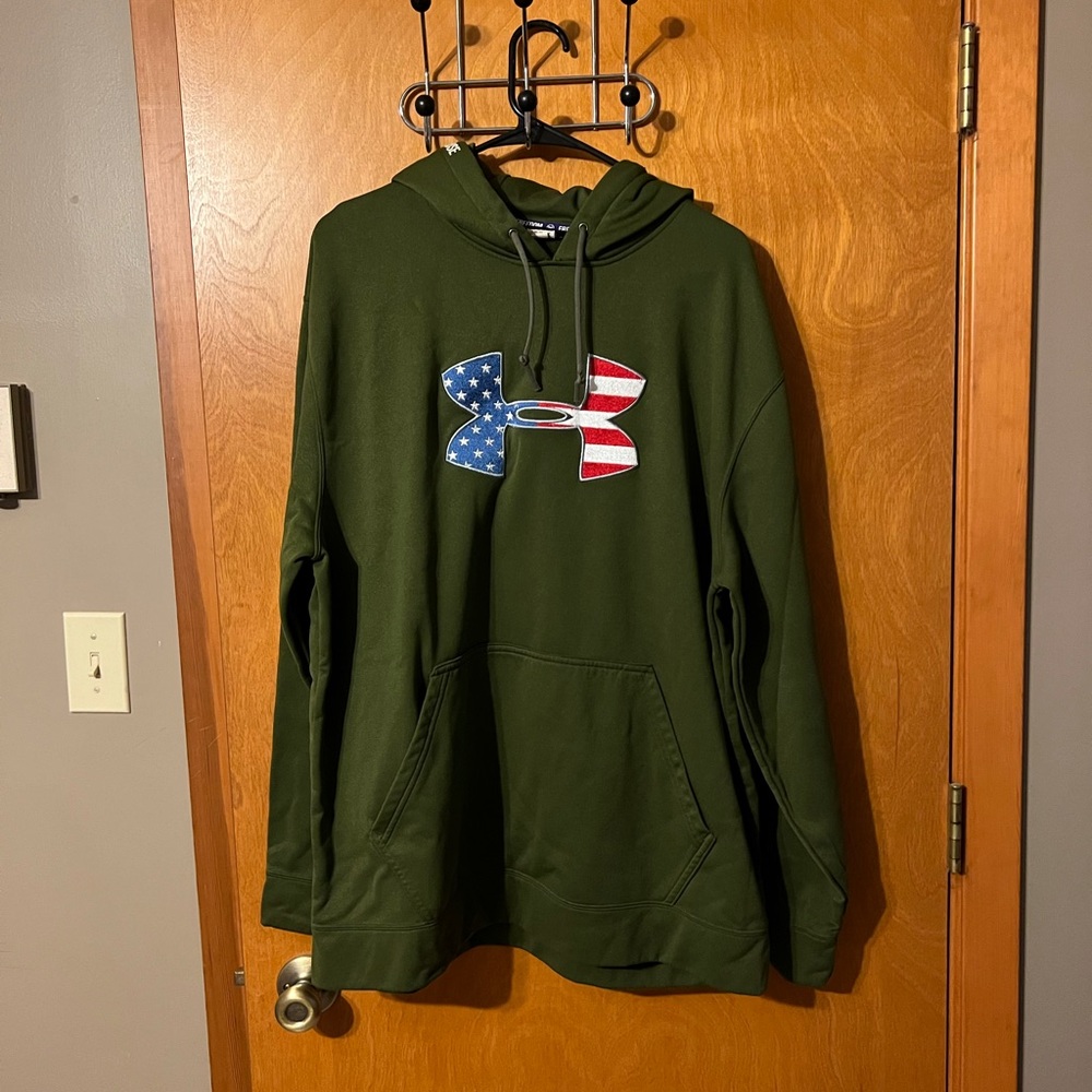Under armor sweatshirt